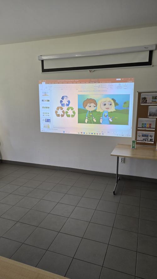 premietanie krátkeho filmu k separácií odpadu